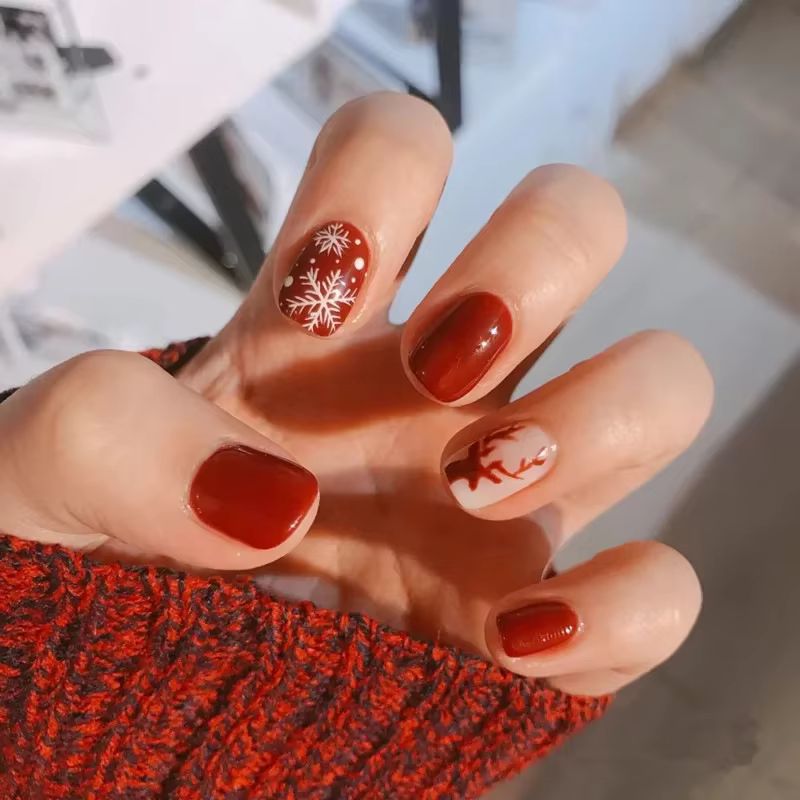 24 pièces/boîte de faux ongles de noël en forme d'élan
