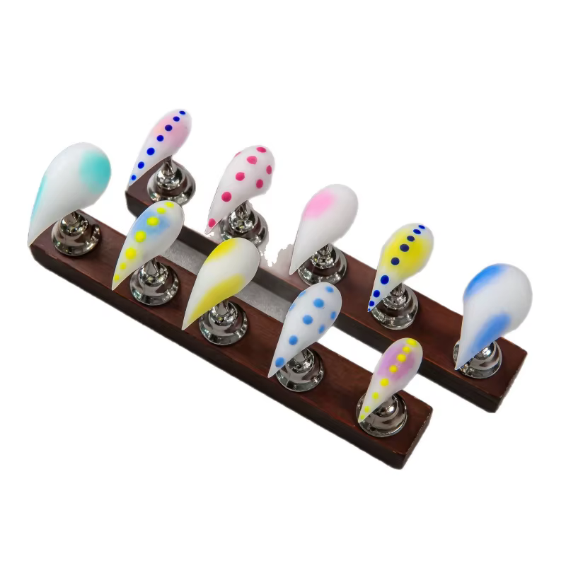 Ongles press-on à pois macaron dégradés