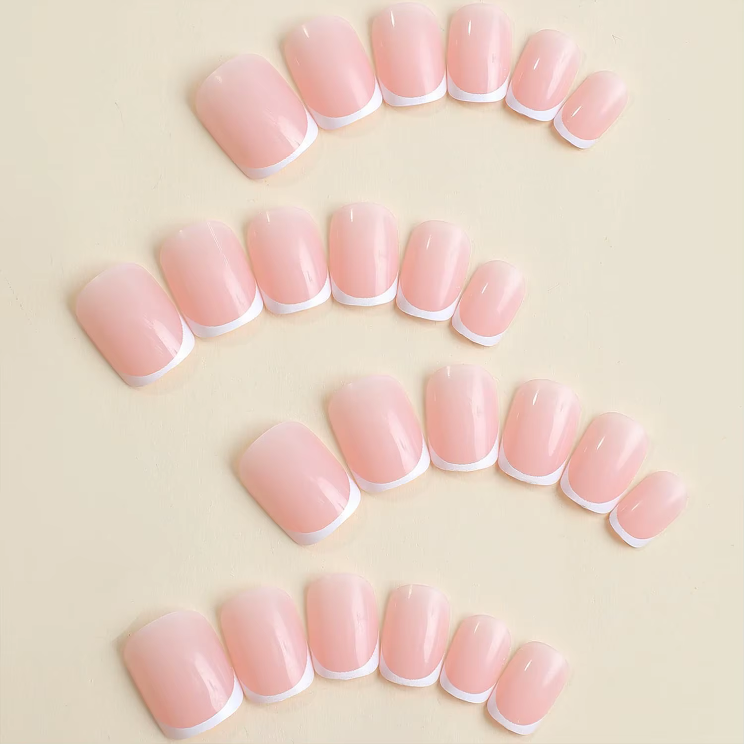 Kit de 48 faux ongles français brillants en acrylique, comprenant 24 ongles courts carrés et 24 ongles d'orteils, entièrement couvrants et élégants