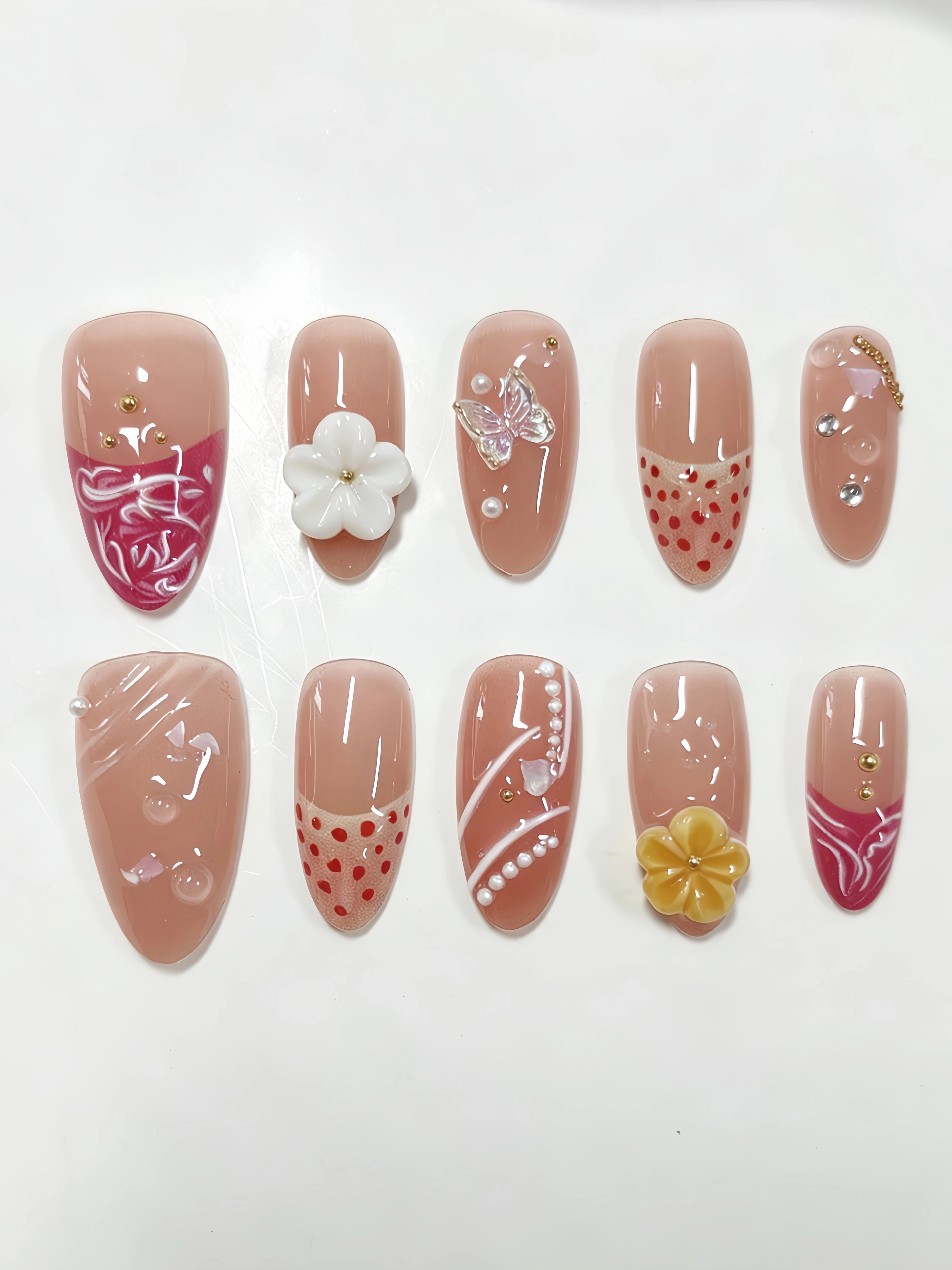 10 faux ongles courts en forme d'amande