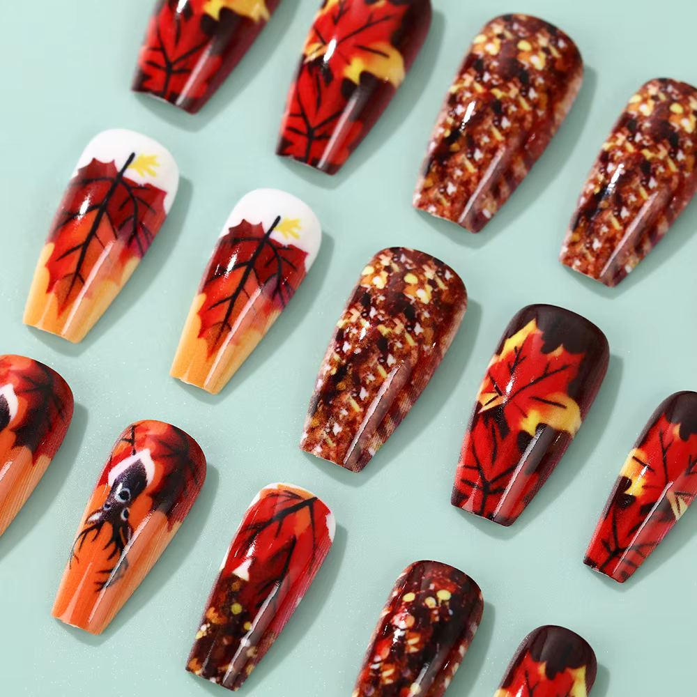 24 pièces automne ongles conseils feuilles d'érable décoré faux