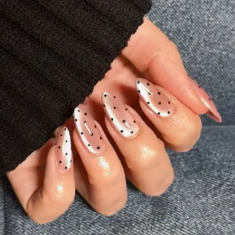 Faux ongles œil de chat rose