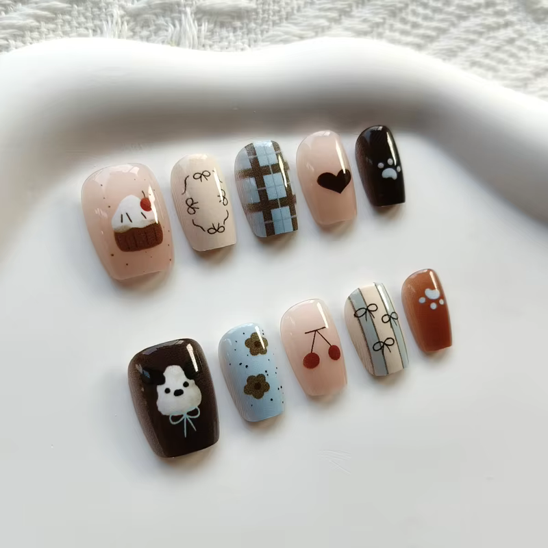 10 faux ongles à presser style coréen