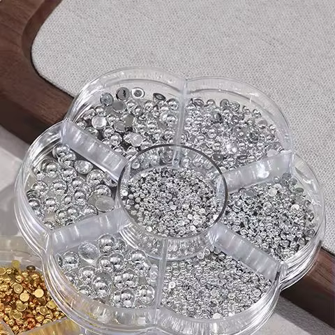 7 grilles argent or taille mixte perle Nail Art décorations blanc demi-rond fond plat