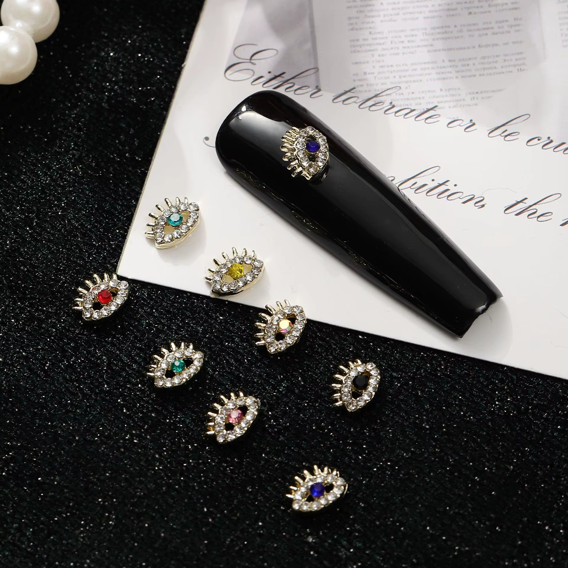 Cabochons de Mauvais Œil en Or pour Décoration d'Ongles