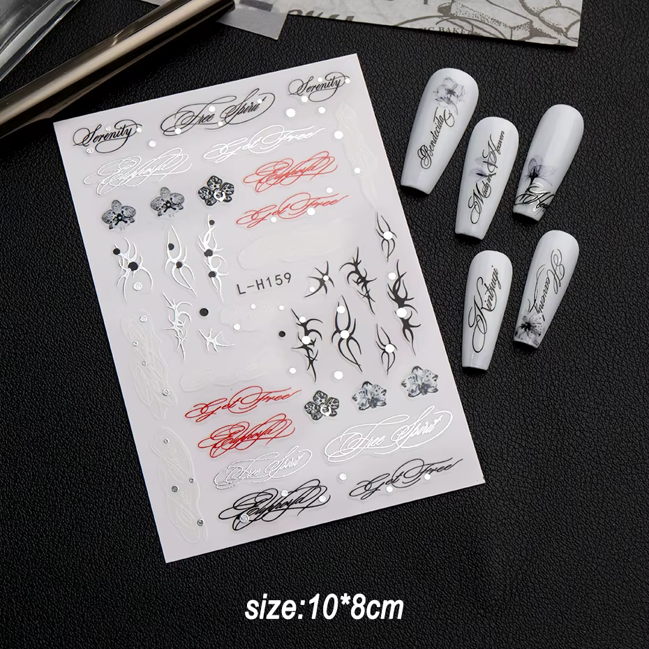 Autocollants pour ongles à motif de lettres italiques