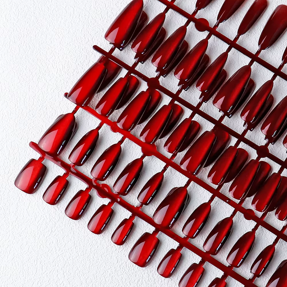 30 pièces aimant rouge oeil de chat faux ongles amande longue cercueil brillant
