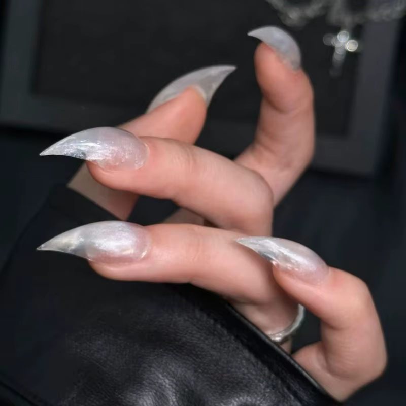 Faux ongles en forme de griffes de dragon