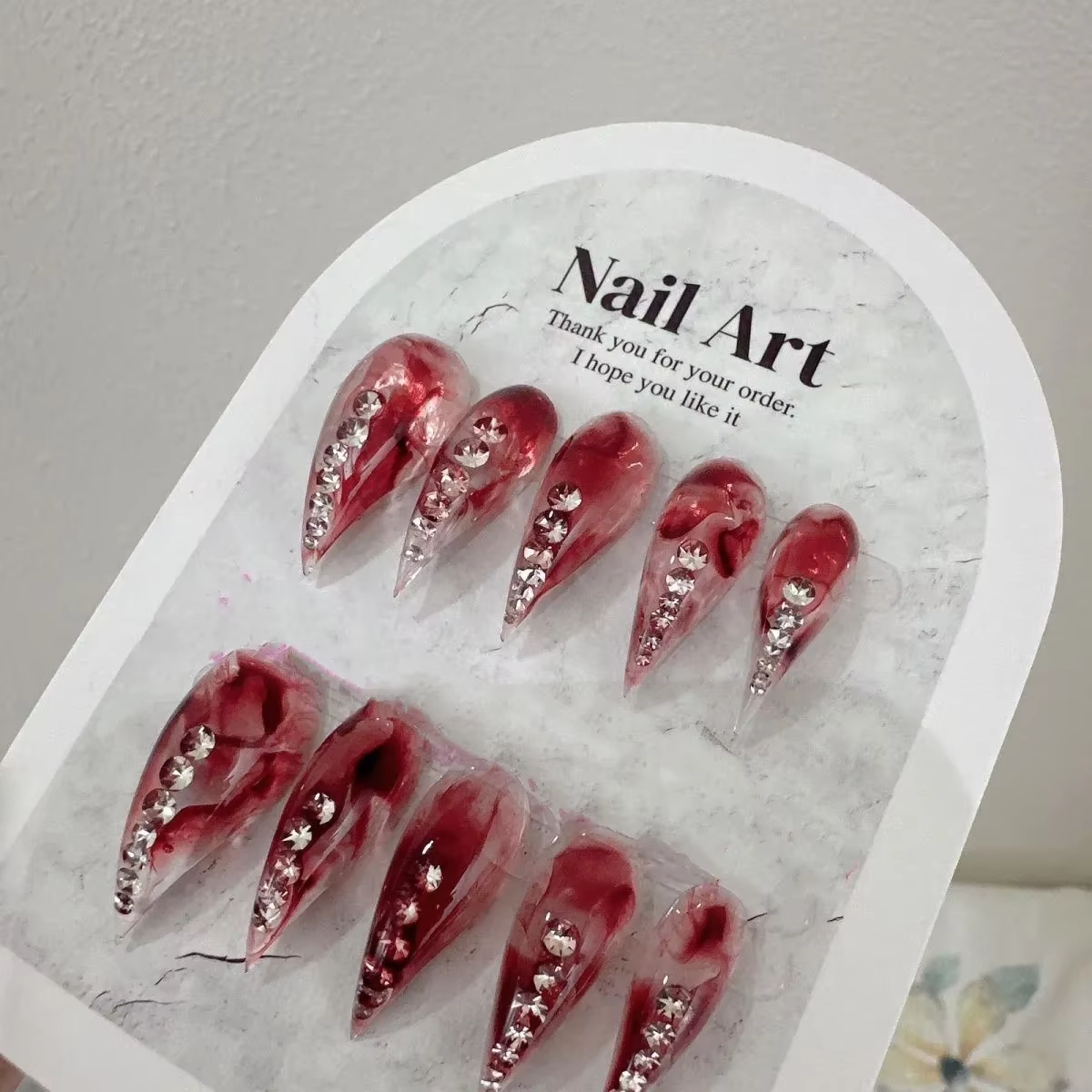 Presse à griffes en forme de Dragon sur les ongles