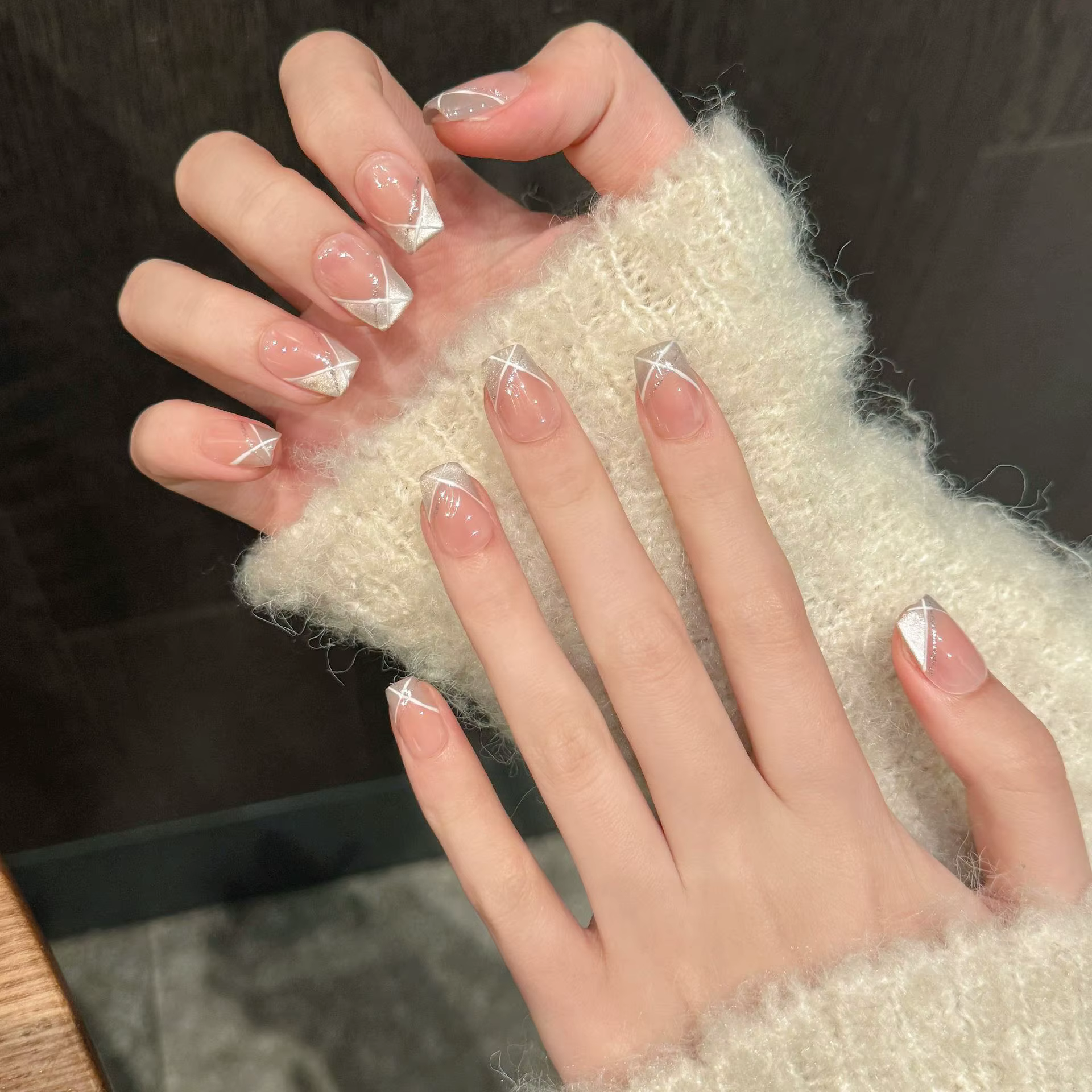 Faux ongles à presser faits à la main