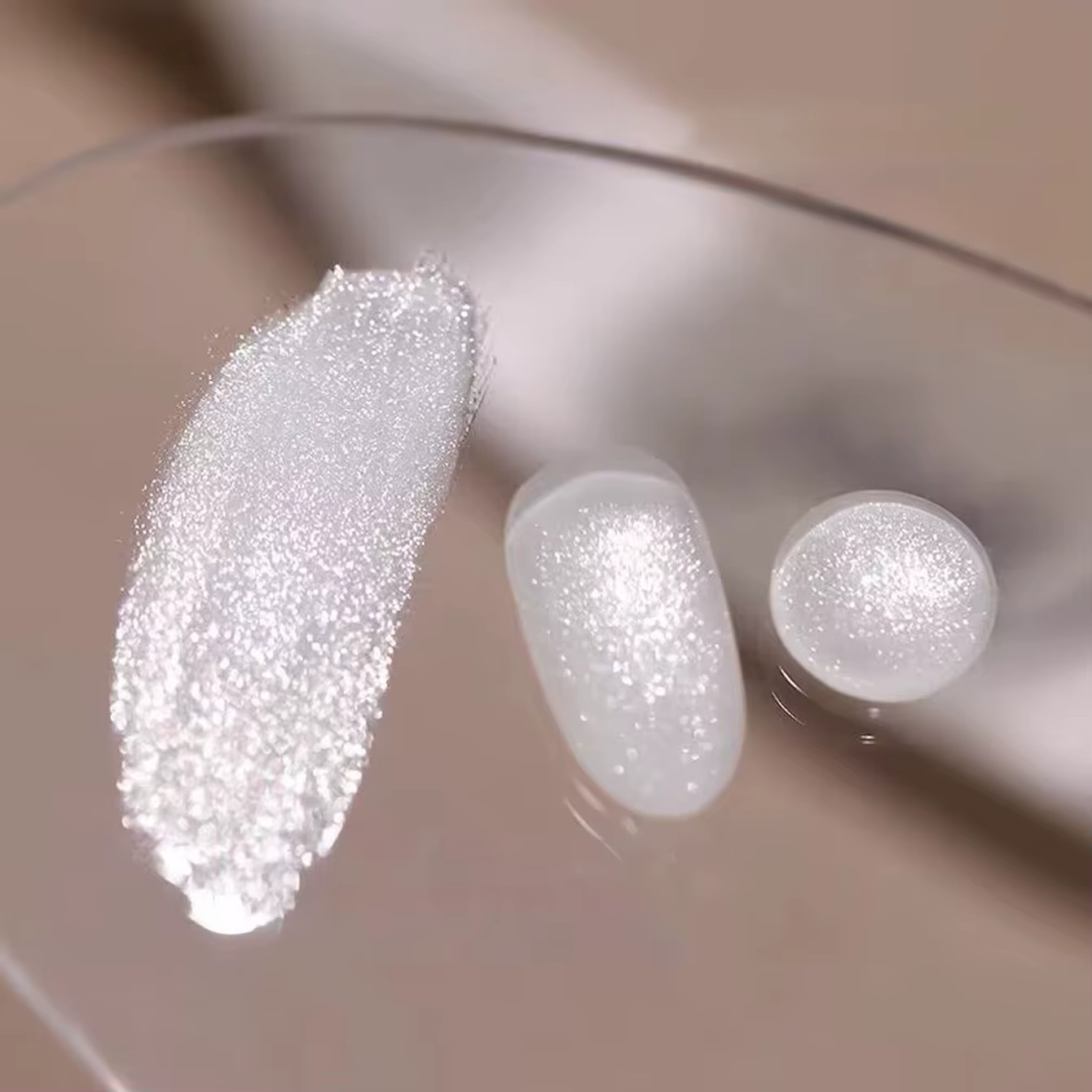 Vernis à ongles gel blanc laiteux 12 ml - Finition ultra brillante avec paillettes fines et scintillantes - Nouveau