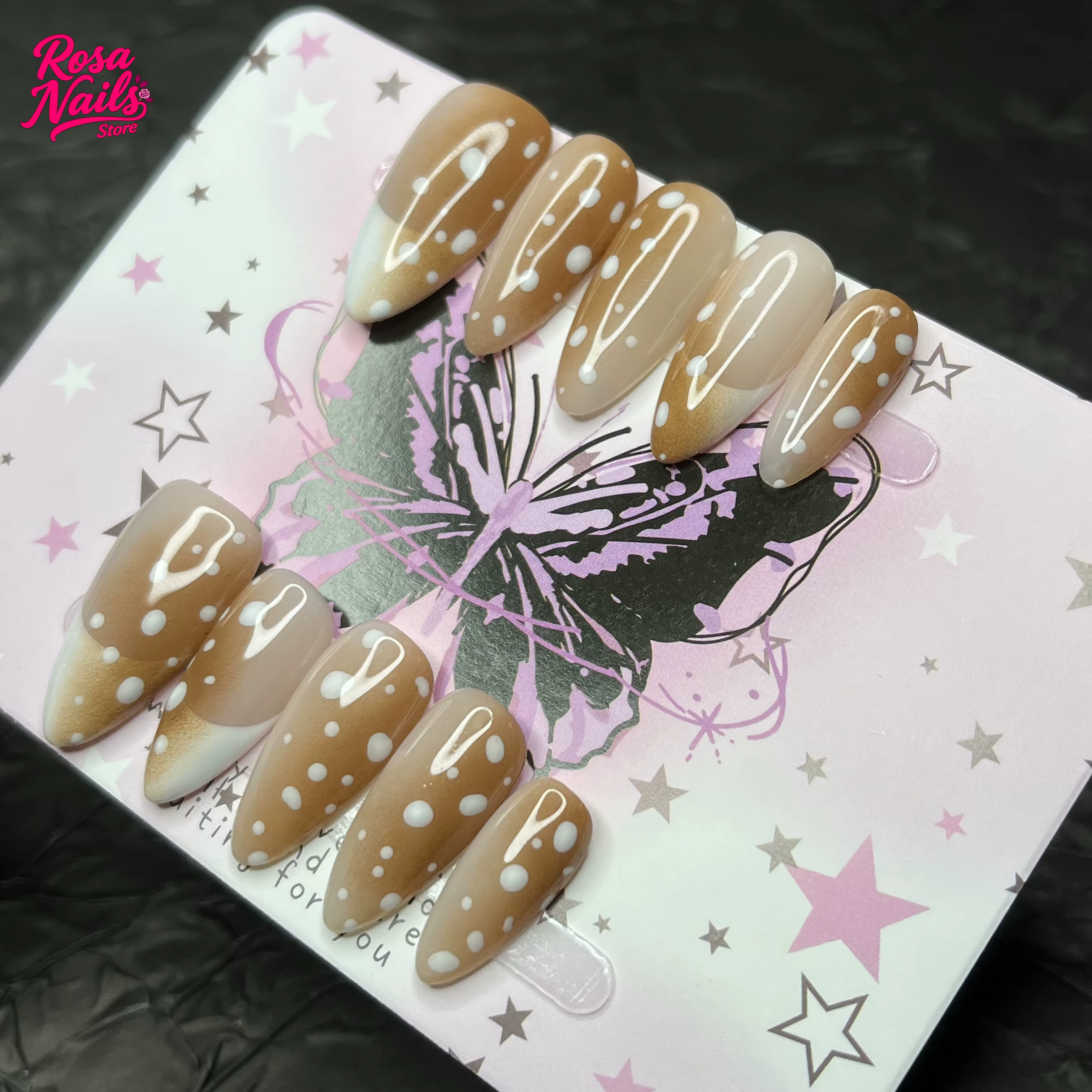 10 pièces presse à la main sur les ongles cerf impression peint