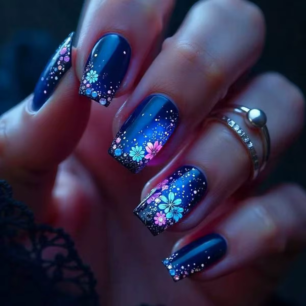 Faux ongles courts carrés moyens pour femmes et filles