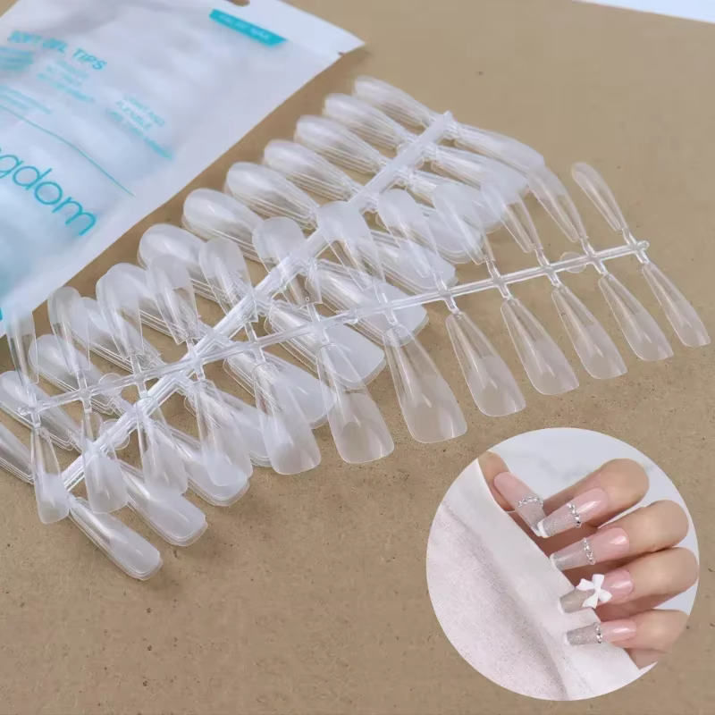 Faux ongles sculptés ovales en amande