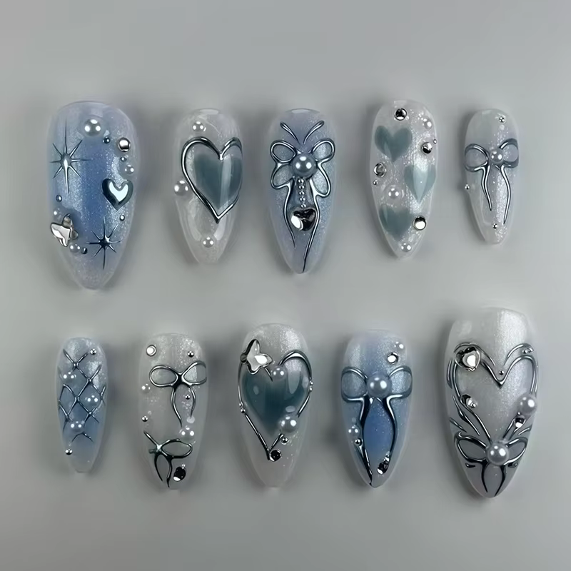 Faux ongles ovales mi-longs à pression en amande bleue