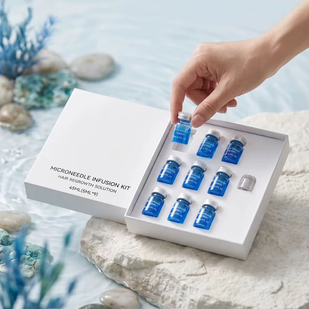 Kit de soins capillaires à micro-aiguilles pour usage domestique, contenant un sérum nutritif, formule douce pour l'entretien quotidien du cuir chevelu