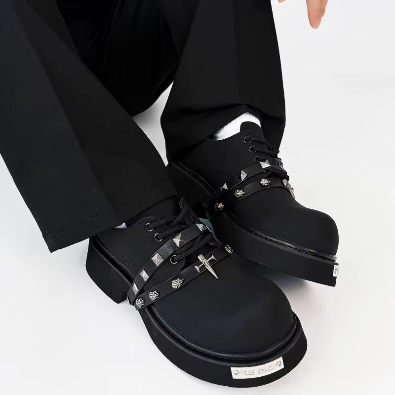 Hommes femmes à semelles épaisses grosse tête rétro Derby chaussures mode haute qualité en cuir chaussures Rivet métal décoration hommes femmes baskets