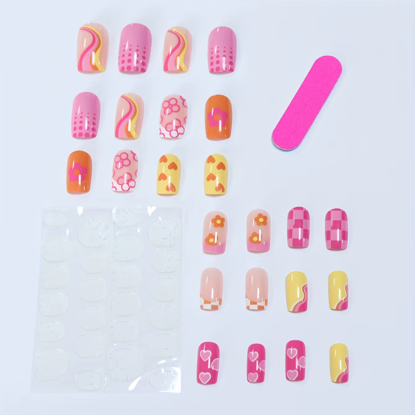 Faux ongles courts avec motif de feuille de Rose pressés