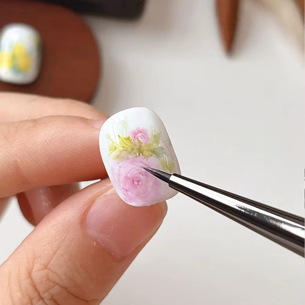 Pinceau à ongles triangulaire de précision pour motifs 3D