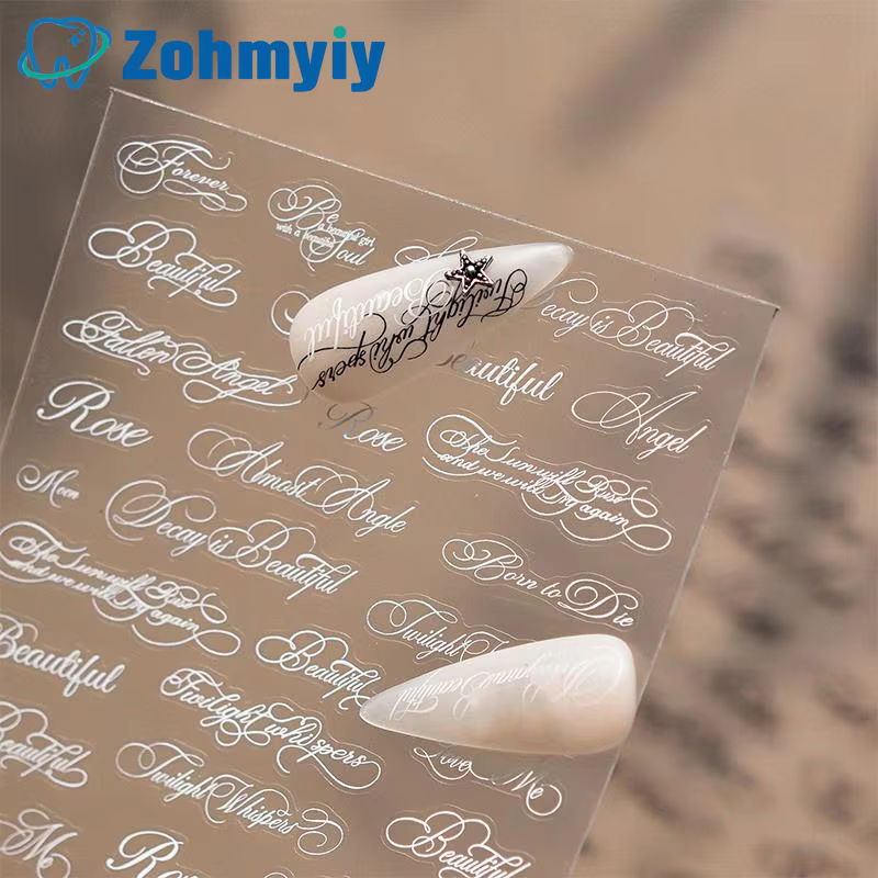Autocollants pour ongles en lettres anglaises noires et blanches