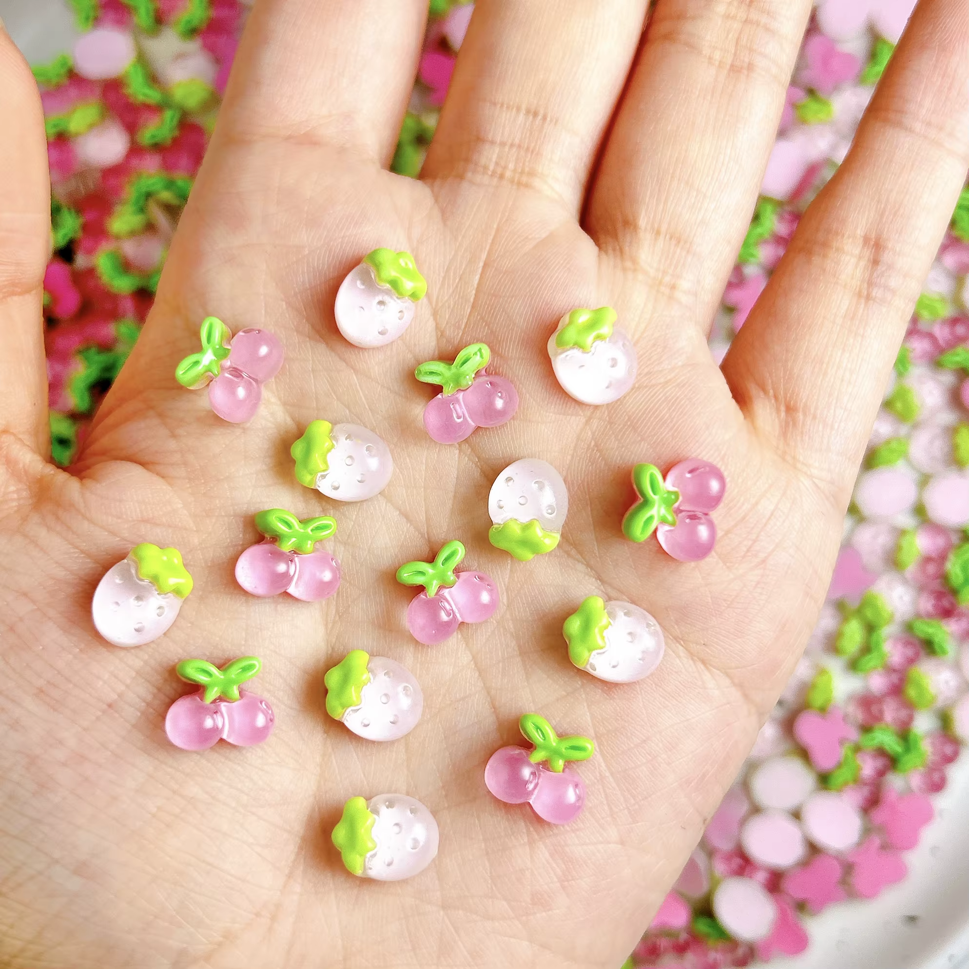 30 pièces simulé mignon gelée cerise résine Nail Art breloques 3D doux rose fraise décorations d'ongles pour bricolage