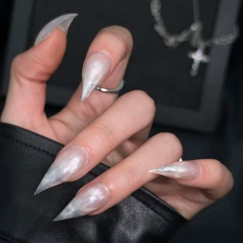 Faux ongles en forme de griffes de dragon