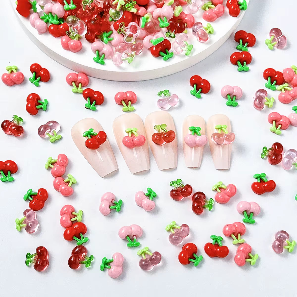 50 Pièces Breloques pour Ongles en Résine Cerise Couleur Unie Réalistes
