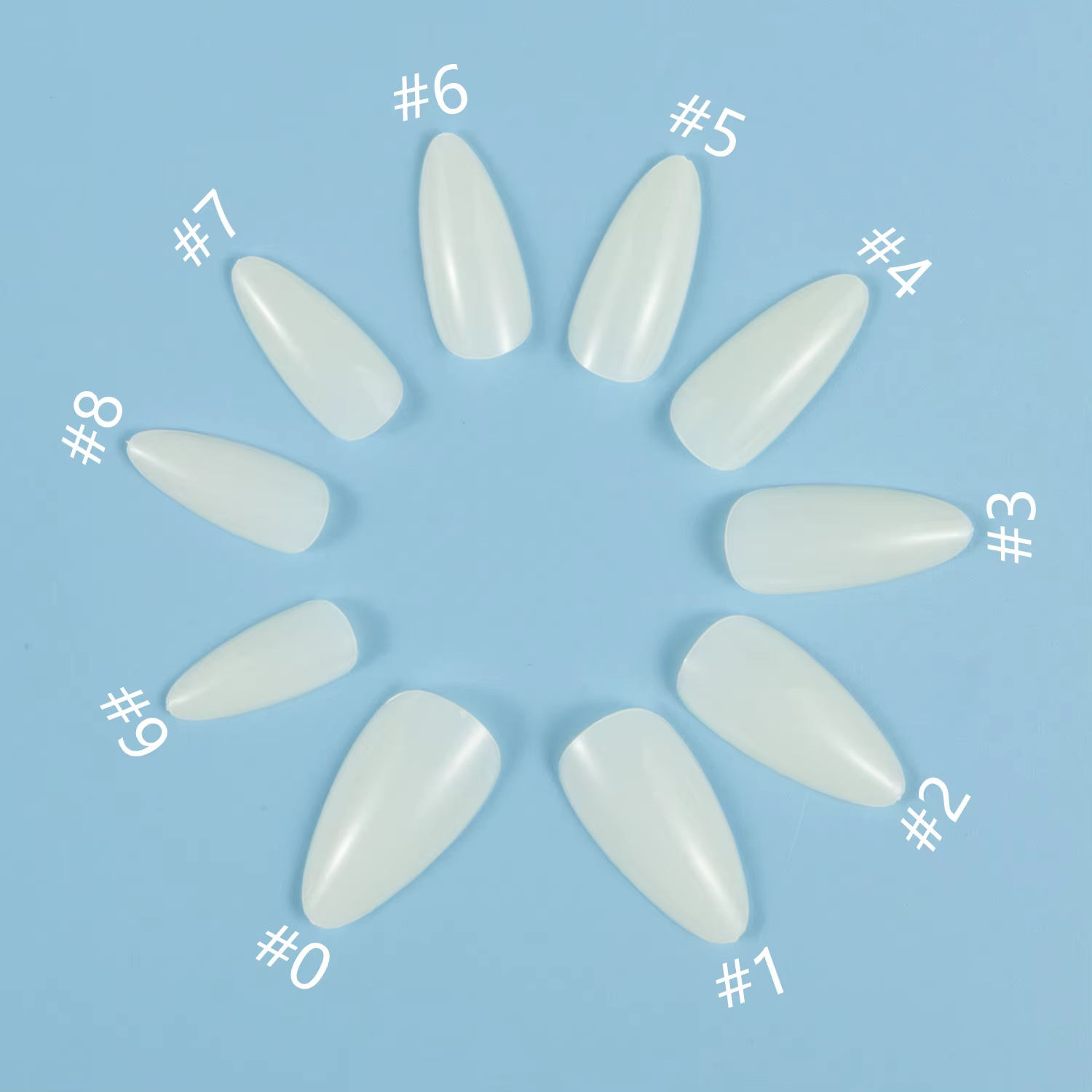 Faux ongles en diamant de même taille