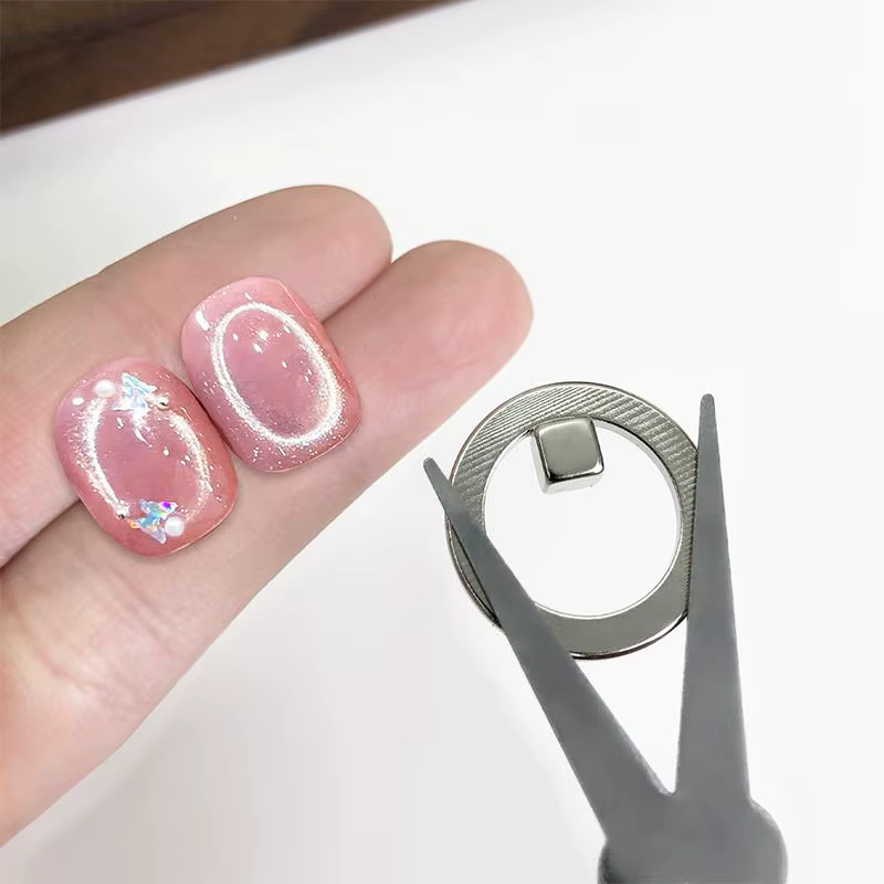 Anneau magnétique œil de chat creux pour vernis à ongles en gel