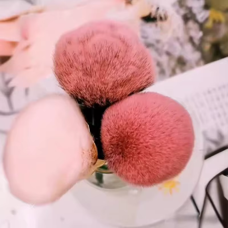 Brosse douce en forme de Rose pour manucure