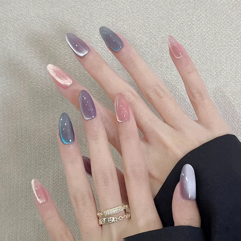 24 faux ongles roses en amande à presser, simples, prêts à poser, pour femme