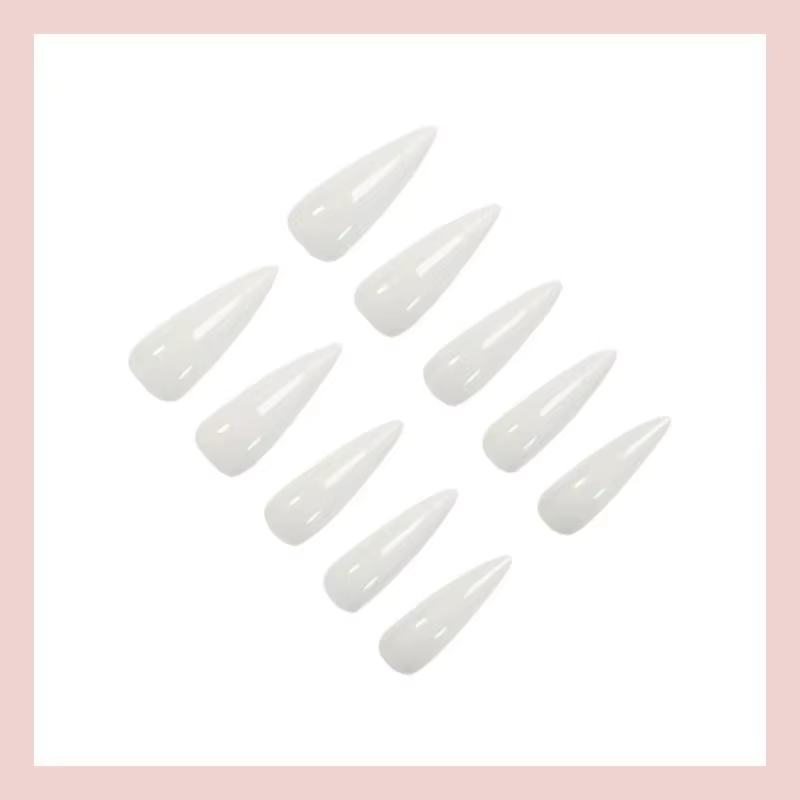 24 faux ongles longs pointus style patch