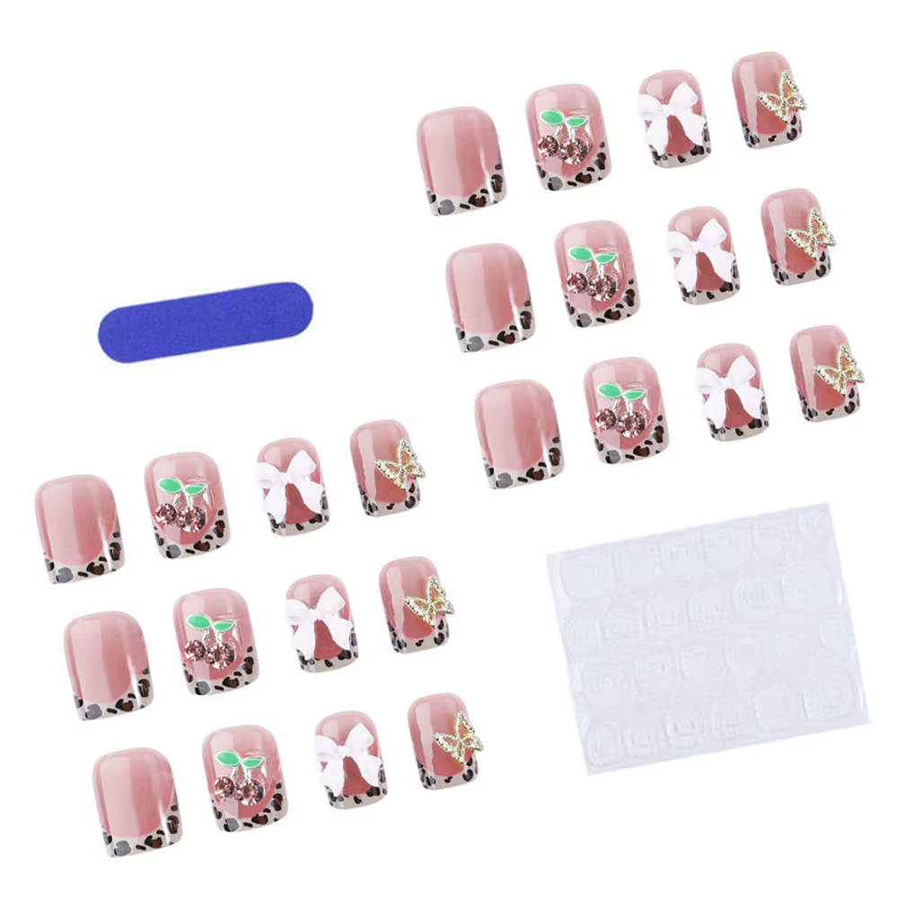 24 faux ongles courts carrés imprimé léopard