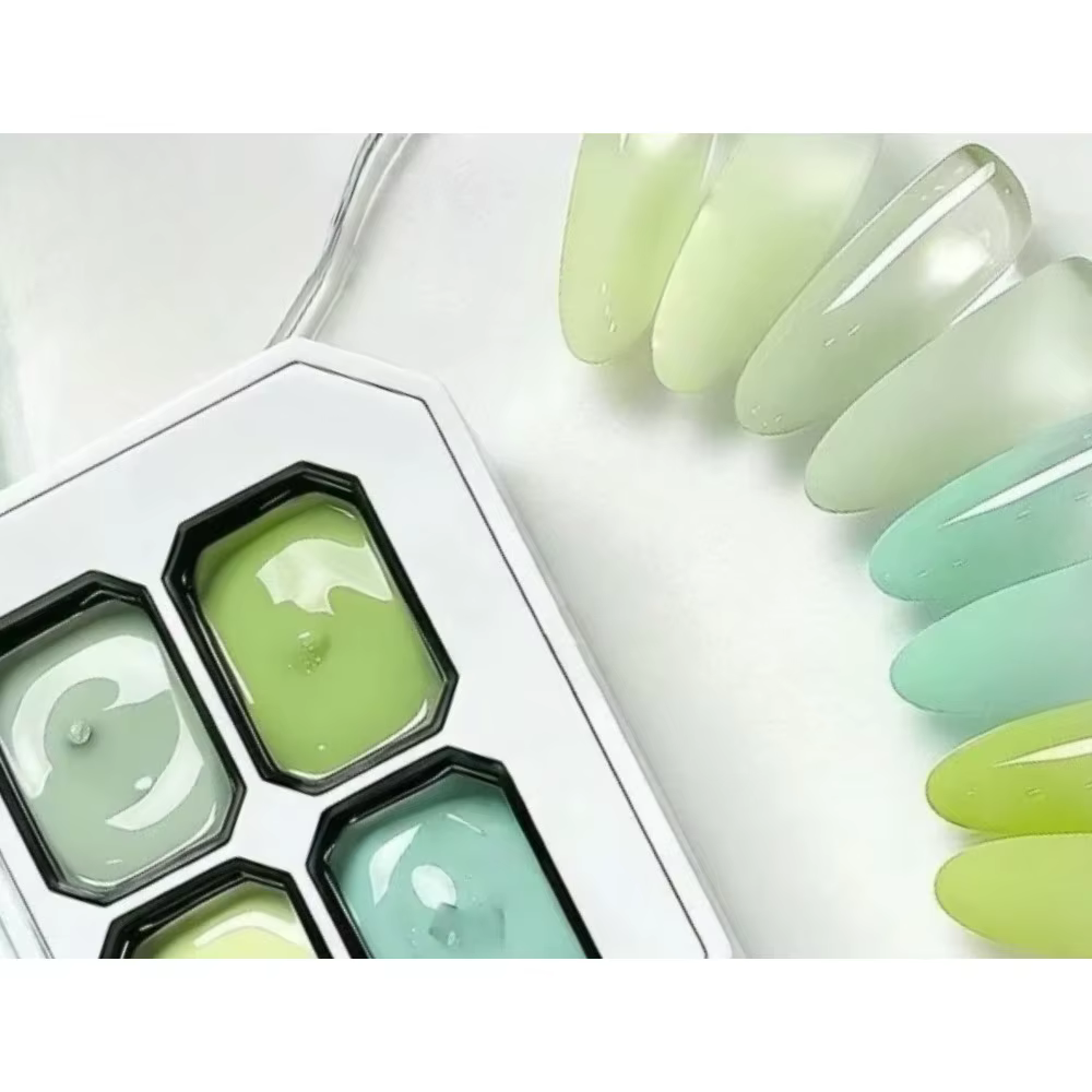 Gel à ongles quatre couleurs pour le printemps et l'été