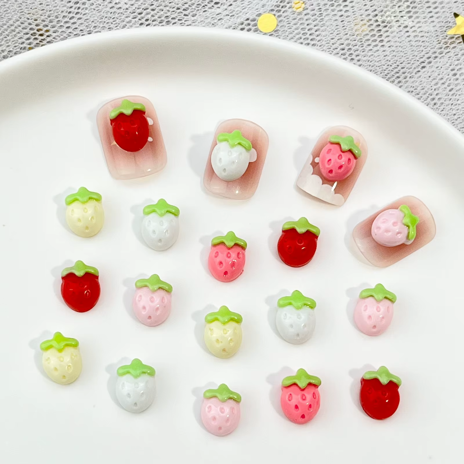 20 pièces douce fraise Nail Art accessoires 3D Flatback dessin animé résine ongles breloques pour bricolage automne