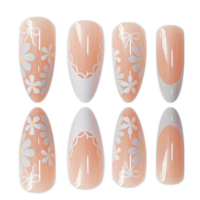 24 faux ongles frais en forme d'amande avec colle