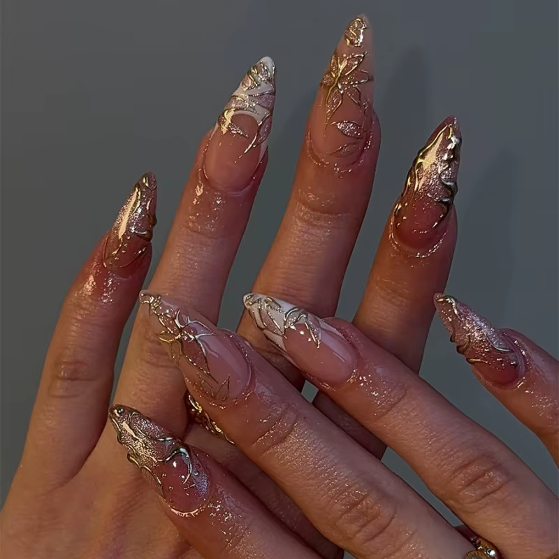24 pièces de luxe fleur dorée lignes irrégulières amande faux ongles Simple blanc français presse