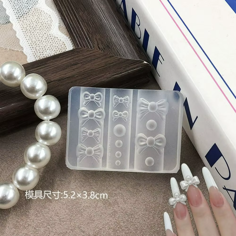 Pochoirs à ongles tendance en silicone 3D pour la sculpture DIY