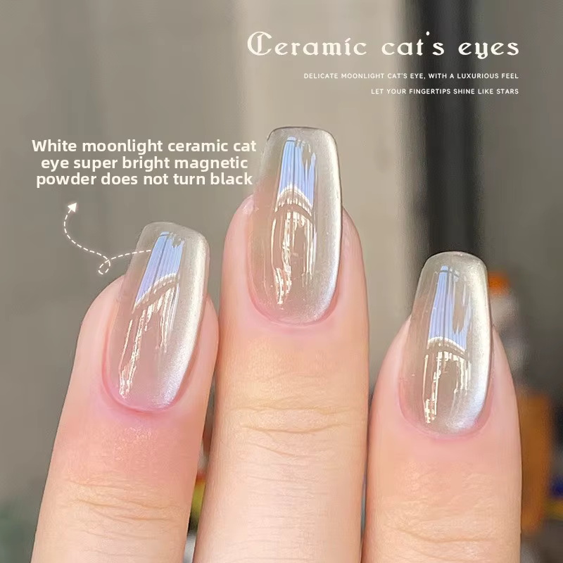 Vernis à ongles gel effet œil de chat en porcelaine blanc clair