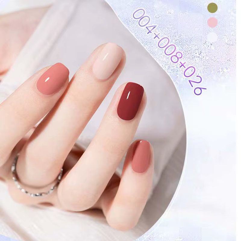 Vernis à ongles coloré à Base d'eau