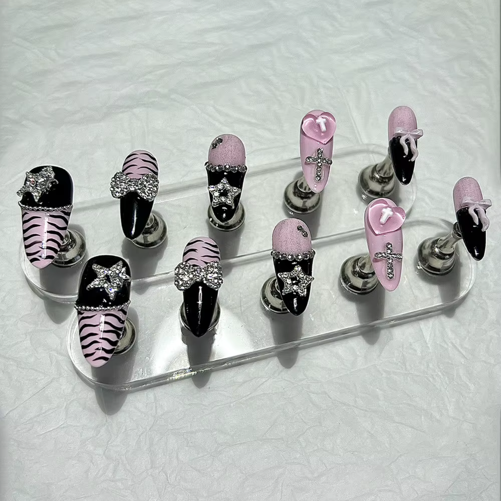 Y2K Baddie Gyaru noir rose longue pointe français presse sur ongles arc étoile croix amour Jirai Nail Art Yami Kawaii
