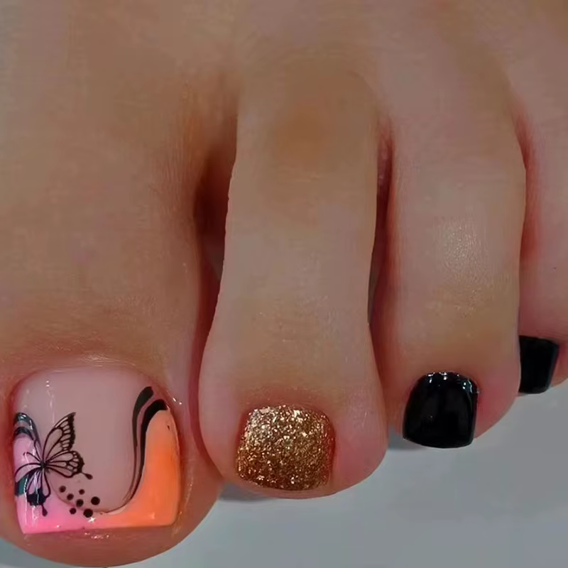 Nouvelles ongles artificiels à fleurs blanches avec feuille d'or