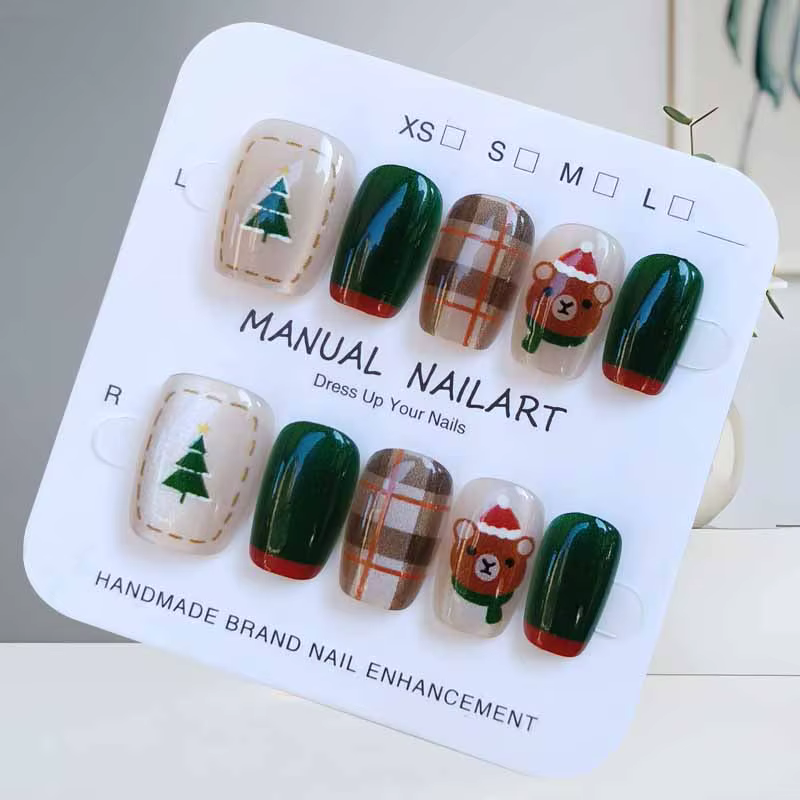 10 pièces noël demi à la main presse sur ongles douce fille arbre
