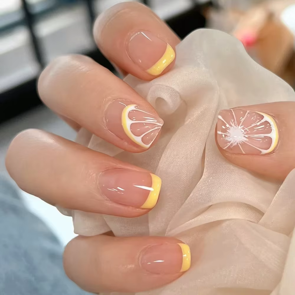 24 pcs Citron Court Porter Conseils Ongles Faux Patch Presse
