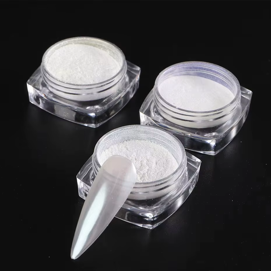 Poudre de paillettes pour ongles blanc nacré effet lune