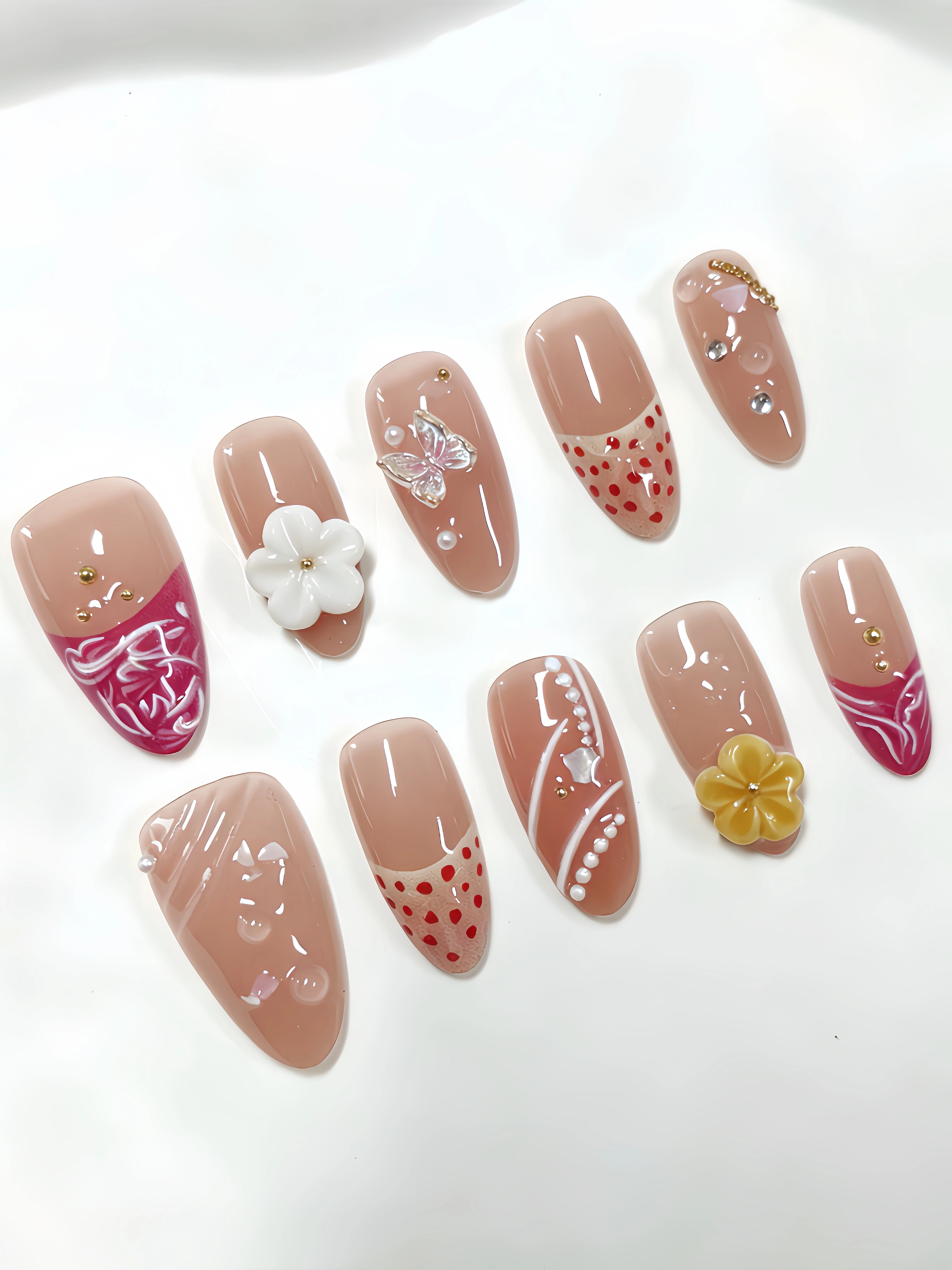 10 faux ongles courts en forme d'amande