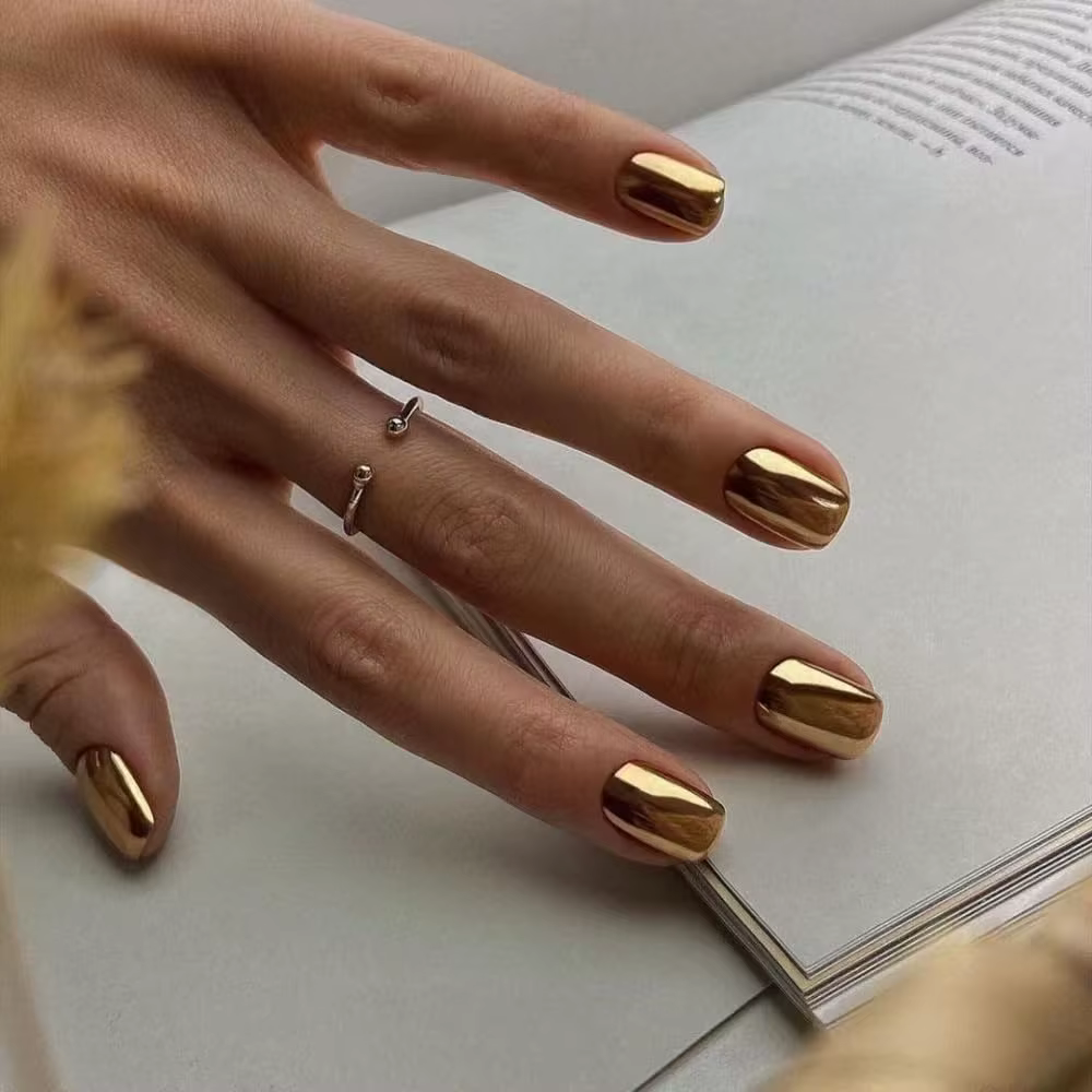 Presse dorée sur les ongles en métal chromé faux