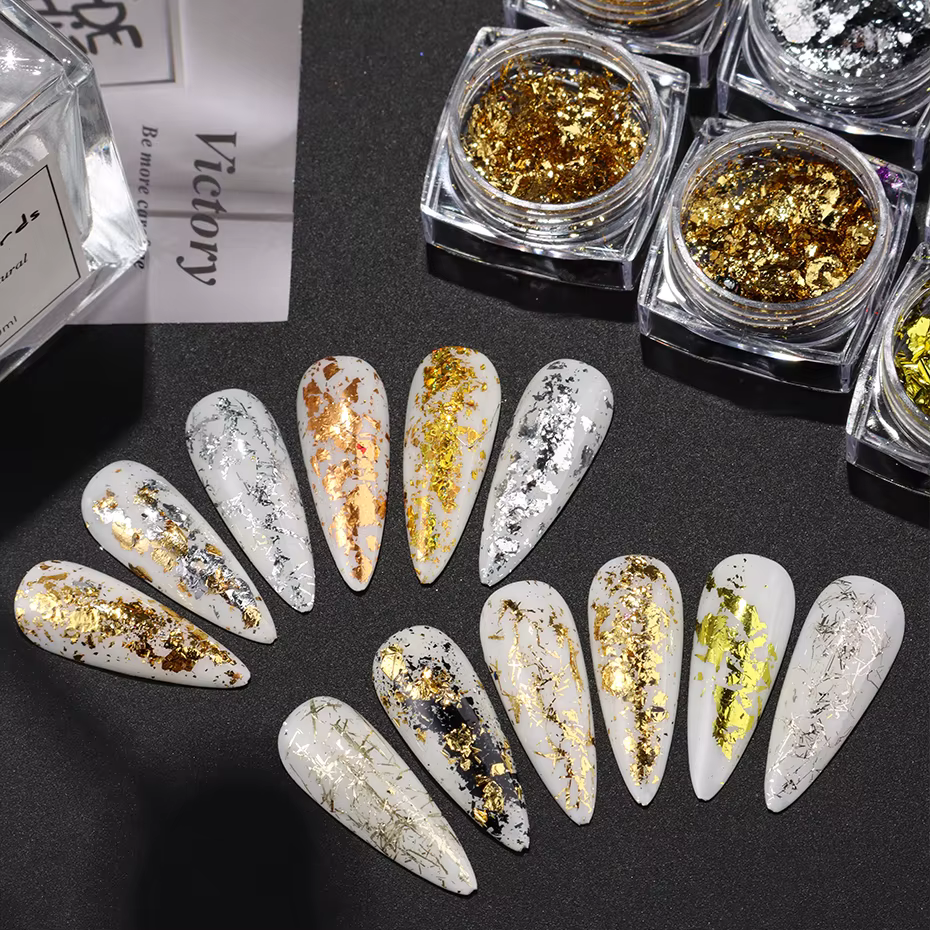 Feuilles d'or et d'argent pour ongles magnifiques