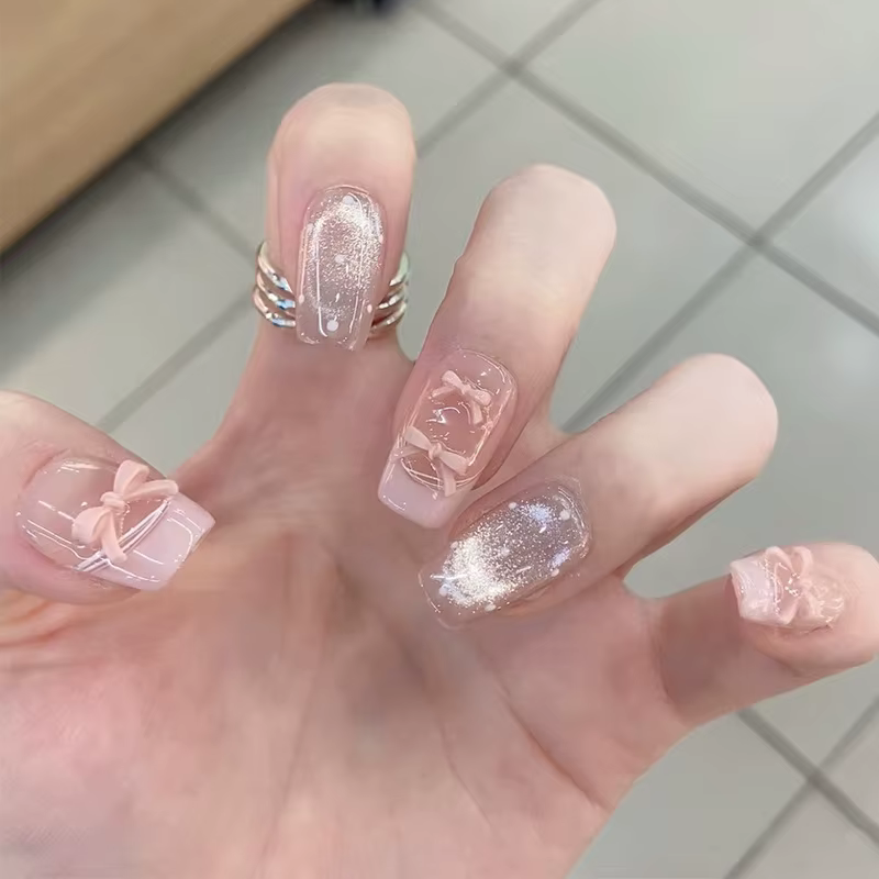 Faux ongles ronds courts