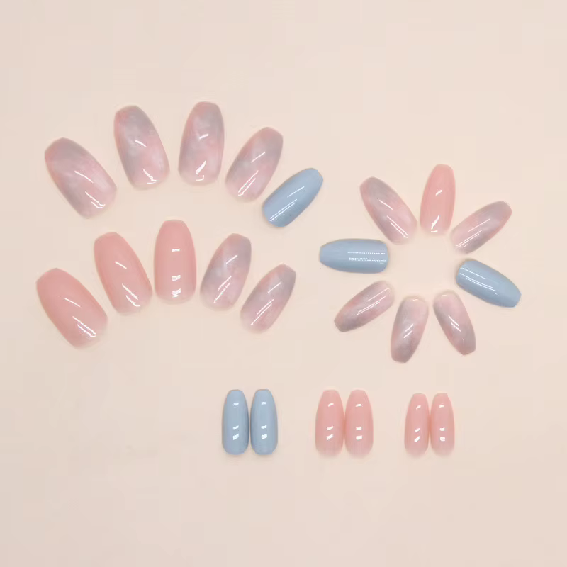 24 morceaux d'ongles longs et nus doux (forme carrée)